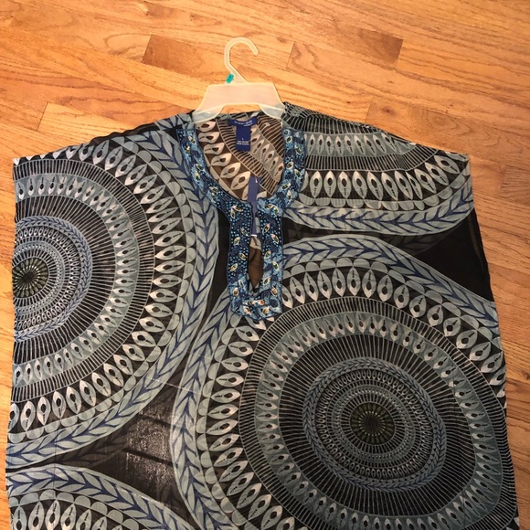 Ocean Drive Coverup w/ Pretty Beaded Neckline - Picture 2 of 8